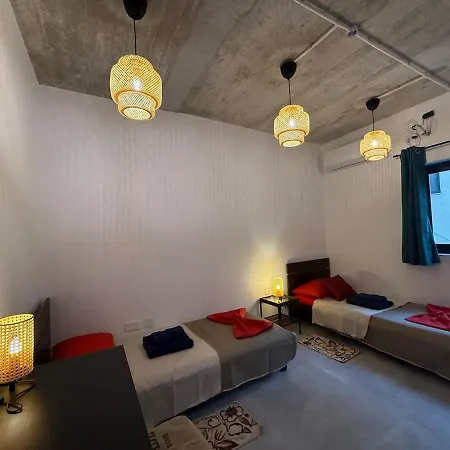 Apartment Duplex Industrial Luxe 4bedroom 4bath 200m 2d Sea St. Paul's Bay