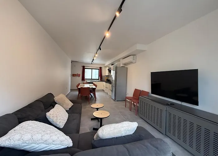 Duplex Industrial Luxe 4bedroom 4bath 200m 2d Sea * St. Paul's Bay