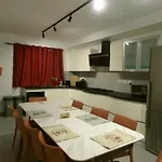 アパート Duplex Industrial Luxe 4bedroom 4bath 200m 2d Sea セント・ポールズ・ベイ