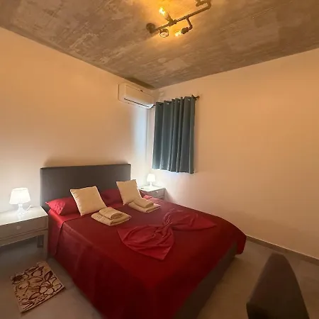 Duplex Industrial Luxe 4bedroom 4bath 200m 2d Sea St. Paul's Bay